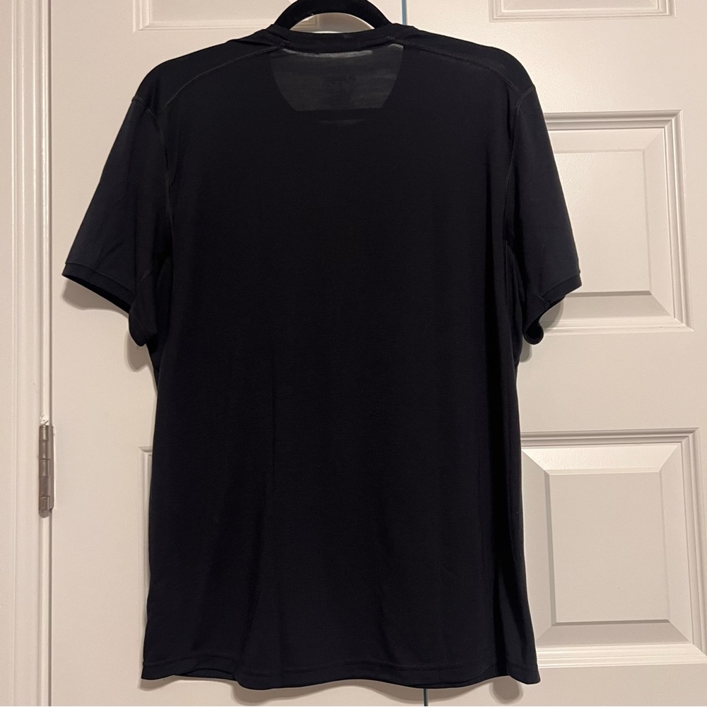 Brooks Black 'Run Hoppy' Graphic Tee - Picture 6 of 7